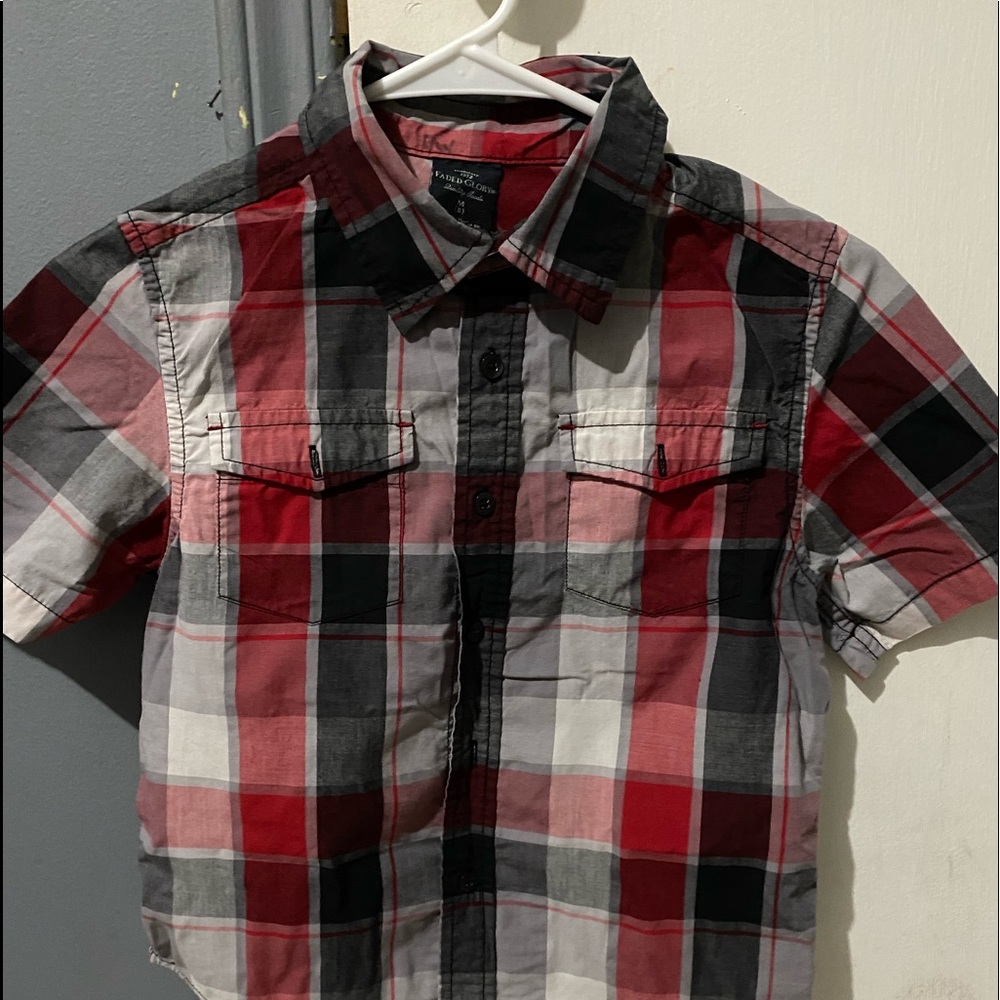Faded Glory red and black Size M (8)